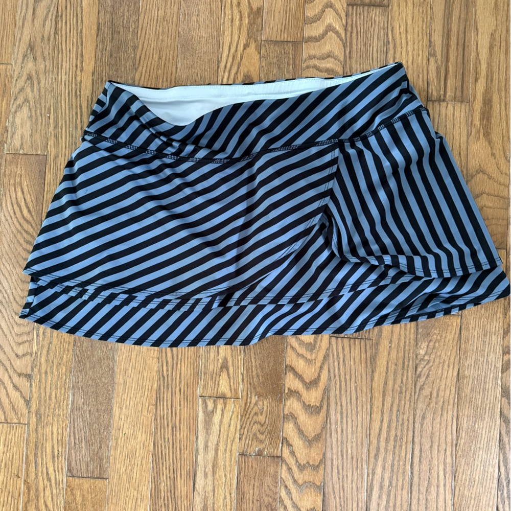 Athleta Black and Light Blue Striped Skort